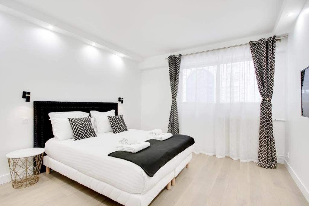 Trocadero/ Eiffel Tower - 3 Bedrooms- All New! Paříž Exteriér fotografie